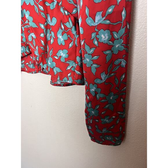 Love, Whit by Whitney Floral Long Sleeve Crop Satin V Neck Top Size Medium Red - Picture 5 of 10
